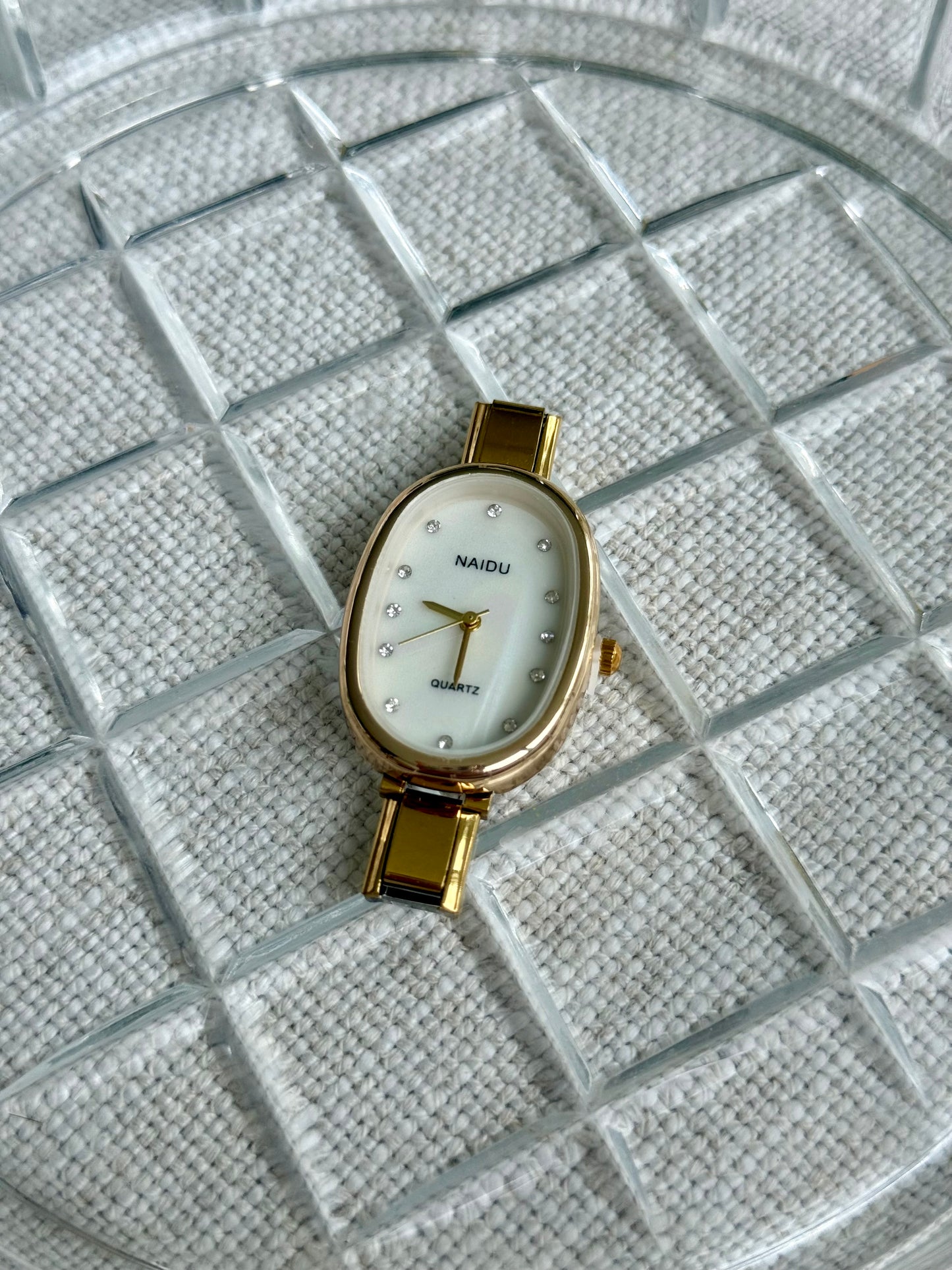 VIVIENNE WATCH FACE