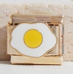 FRIED EGG CHARM