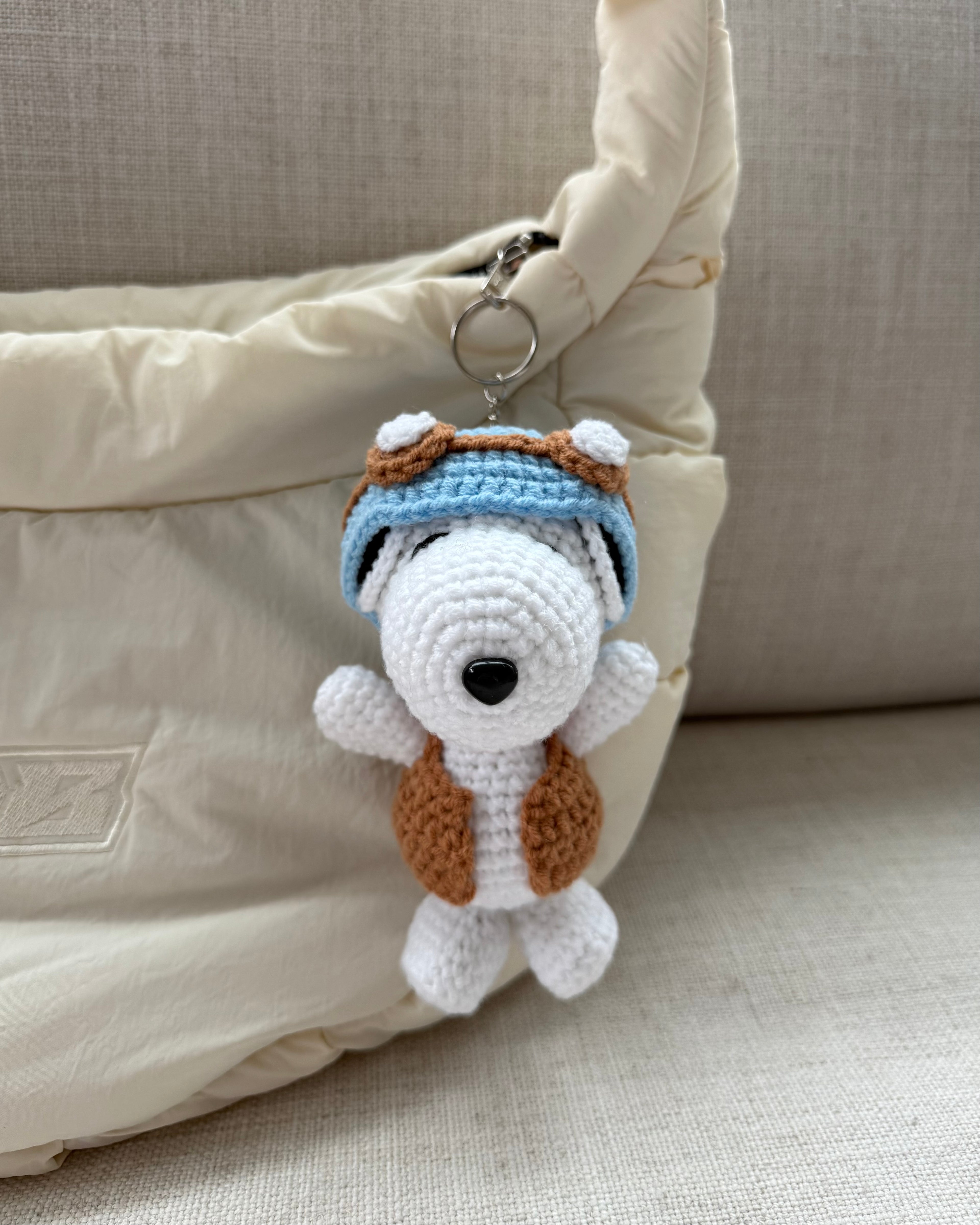 CROCHET PILOT SNOOPY KEYCHAIN